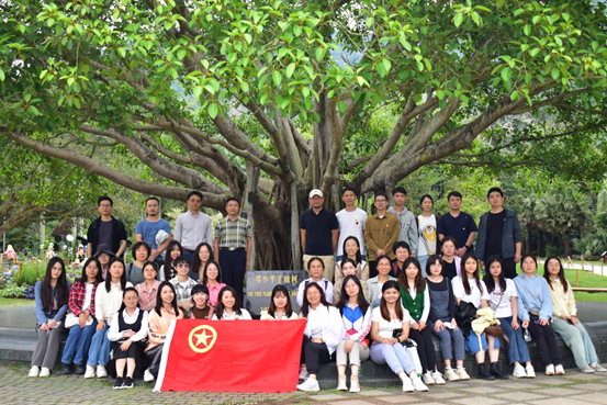 4.仙湖植物园合影